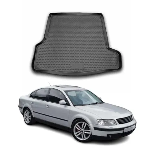 OMAC Kofferraummatte für VW Passat B5 (1996-2005) – Gummi TPE Schwarz - Fahrzeugspezifische Kofferraummatte, wasserdicht und rutschfest, bietet perfekten Schutz für Ihren VW Passat B5 und ist leicht zu reinigen.