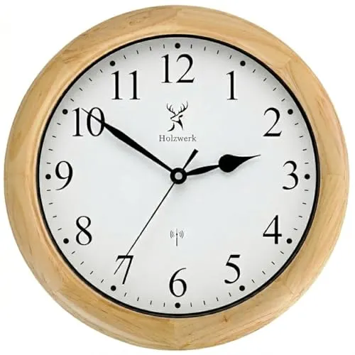 Holzwerk SONNEBERG Funk Wanduhr aus Naturholz – Vintage Retro Design - Handgefertigte Funk Wanduhr aus robustem Naturholz mit nahezu lautlosem Uhrwerk. Elegantes Design mit großen Ziffern, ideal für Büro oder Schlafzimmer. Durchmesser ca. 35 cm, umweltfreundlich und einzigartig durch natürliche Maserung.