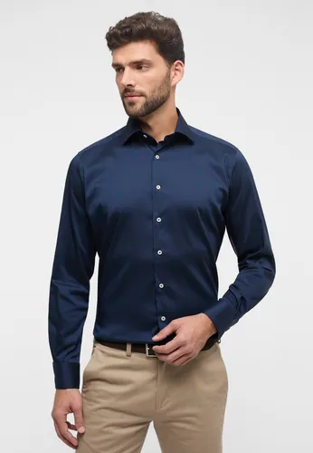 ETERNA Herren Performance Shirt MODERN FIT - Navy - Herrenhemden mit Gala-Kent-Kragen, bügelleicht und ideal für jeden Anlass. Modern Fit sorgt für eine perfekte Passform und hohen Tragekomfort.