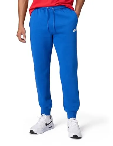 Nike Club Men's Joggers – Sporthose aus angerautem Fleece in Blau - Sportliche Joggers für Herren aus weichem, angerautem Fleece. Mit elastischem Bund und Kordelzug für optimalen Tragekomfort. Ideal für Freizeit und Sport.