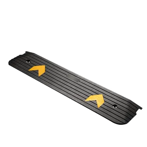 Wiltec Schwellenrampe bis 50 t, Rampe aus robustem Gummi 1130 x 240 x 25 mm, gelbe Reflexionsbänder und Schraubrillen, Auffahrrampe für Pkw, Motorrad, Rollstuhl oder LKW