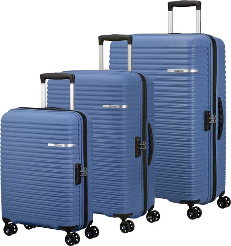 American Tourister Trolley Liftoff 3 PC Set D Coronet Blue 79cm - Dreiteiliges Trolley-Set mit erweiterbarem Volumen von 37 bis 112 Litern. Inklusive TSA-Zahlenschloss für Sicherheit und vier leisen Rollen für hohen Reisekomfort. Robuste Polypropylen-Konstruktion schützt Ihr Gepäck zuverlässig.