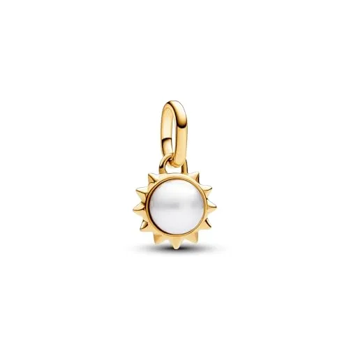 PANDORA ME Sonne Mini-Charm-Anhänger mit Süßwasserzuchtperle - Bead Charms für Damen, 14 Karat vergoldet, inspiriert von der Sonne und symbolisiert Leben und Erneuerung, kompatibel mit Pandora ME und Moments Armbändern.