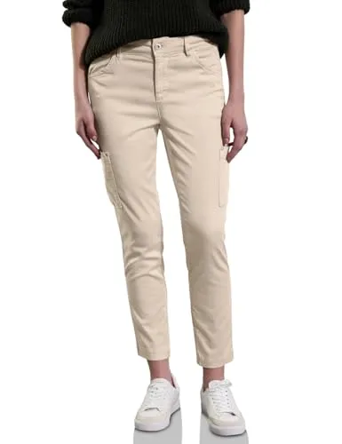 Cargohose STREET ONE STUDIO Damen, Slim Fit Beige - Stoffhose im Cargo-Look aus 60% Lyocell, 37% Baumwolle und 3% Elasthan, bietet modernen Slim Fit für lässige urbane Looks. Ideal für Damen, pflegeleicht und angenehm zu tragen.