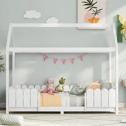 Flieks Kinderbett Hausbett 90x200cm mit Rausfallschutz - Das Flieks Hausbett aus Kiefernholz bietet einen sicheren Schlafplatz mit Rausfallschutz und viel Platz zum Spielen. Ideal für kreative Kinderzimmergestaltungen und sorgt für ein gemütliches Ambiente.