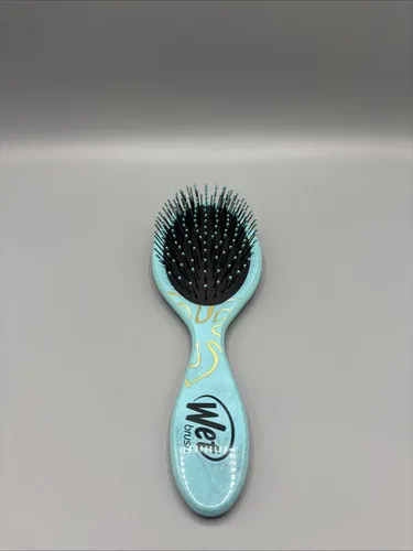 WetBrush Pro Disney Original Detangler Elegant Princess Moana
