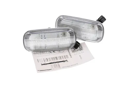 BRANDT LED Seitenblinker Set für Audi A3, A4, A6 (e-geprüft) - BRANDT AUTOMOTIVE LED Seitenblinker Set (2 Stück) mit Kabelsatz und Montagetool. Kompatibel mit Audi A3, A4, A6. Einfache Montage dank Plug&Play und geprüfter Qualität.