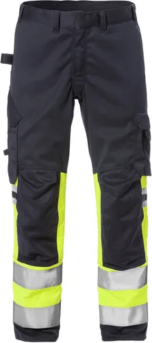FRISTADS 129518-171 Flamestat High Vis Stretchhose Kl.1 2162 ATHF Gr.D112 - Flammgeschützte High-Vis Hose aus strapazierfähigem Stretchmaterial. Bietet optimale Sicherheit und Bewegungsfreiheit sowie schmutz-, öl- und wasserabweisende Eigenschaften. Ideal für den professionellen Einsatz.