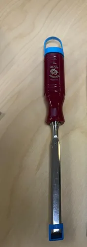 KIRSCHEN Stechbeitel 1003012 - 12mm mit rotem Plastikheft - Hohlbeitel für weiches bis mittelhartes Holz, langlebig und handgeschmiedet in Deutschland aus Spezial-Werkstahl, ideal für präzise Schnitte.