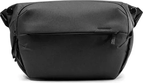 PEAK DESIGN Everyday Sling 10L V3 schwarz - Taschen & Schutzhüllen, vielseitige Kameratasche mit praktischem Design und schnellem Zugriff auf Ihre Ausrüstung.