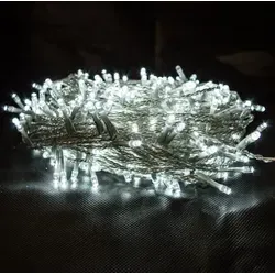 Linder 400er LED Lichterkette - Weihnachtsbeleuchtung für Innen & Außen - Lichterkette für stimmungsvolle Weihnachtsdekoration, 400 LEDs in warmem Weiß, 50 m Gesamtlänge, ideal für Innen- und Außenbereiche.
