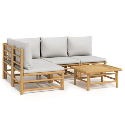 vidaXL 5-tlg. Garten-Lounge-Set mit Hellgrauen Kissen - Gartenmöbel aus robustem Bambus für höchsten Sitzkomfort. Ideal für entspannte Stunden im Freien mit dicken, bequemen Kissen und praktischem Tisch.