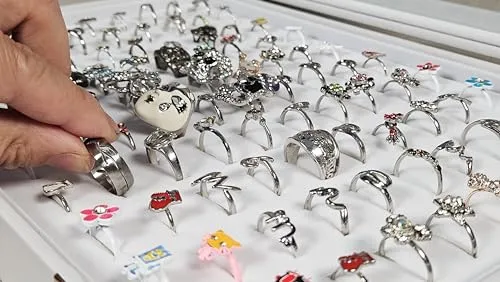 Schmuckkasten Schmucklade Schaukasten Schmuckdisplay mit Glasdeckel weiss (mit 100 Schlitze für breite Ringe)