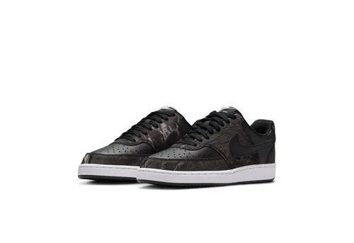Nike Court Vision Low Damen - Sneaker im retro-inspirierten Design, aus hochwertigem Echt- und Kunstleder gefertigt, mit Gummikappensohle für optimale Griffigkeit und Belüftungsöffnungen für Komfort.