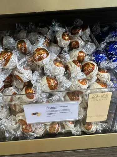 Lindt Lindor Kugeln Tiramisu 100g in braun von Lindt