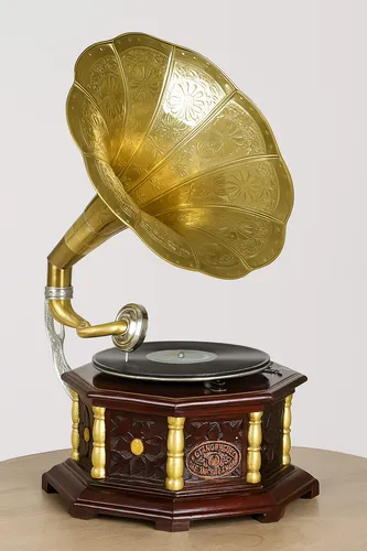 Plattenspieler bis 150 Euro von Palazzo INT