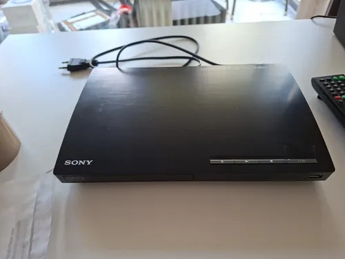 Sony BDP-S185 Blu-ray-Player kratzer auf der oberfläche #220