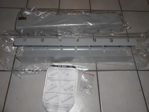 Kabelkanal, Untertischmontage - 2x 530x110x80 mm - Leitungs- & Strebenkanäle, robuster Stahl, ideal für eine saubere und sichere Kabelorganisation unter dem Tisch.