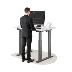 DESKSPACE Höhenverstellbarer Schreibtisch elektrisch mit Dual-Motor – stabil und leise (Grau Gestell, Weiß Tischplatte, 120×60 cm) - Der elektrisch höhenverstellbare Schreibtisch sorgt für mehr Komfort und Flexibilität im Büro. Mit einem leisen Dual-Motor und einer Belastbarkeit von bis zu 200 kg ist er ideal für jeden Arbeitsplatz.