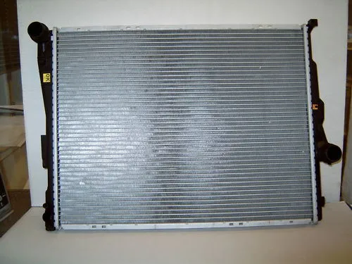 Kühler, Motorkühlung NRF 51580 von BMW