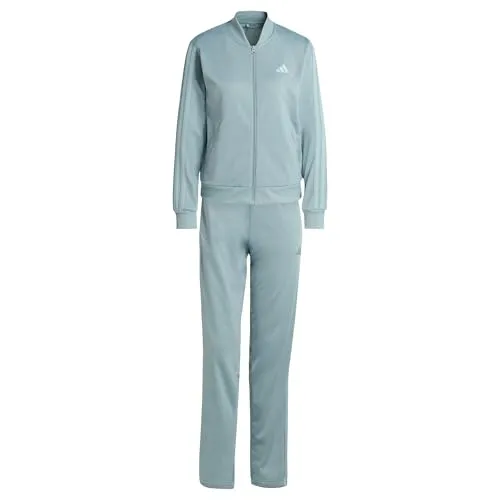 ADIDAS Damen Sportanzug DAYREADY - Stylischer adidas Trainingsanzug für Damen, gefertigt aus hochwertigem Trikotstoff. Ideal für sportliche Outfits, mit klassischem 3-Streifen Design und aufgesticktem Logo. Hergestellt aus recycelten Materialien für einen nachhaltigen Look.