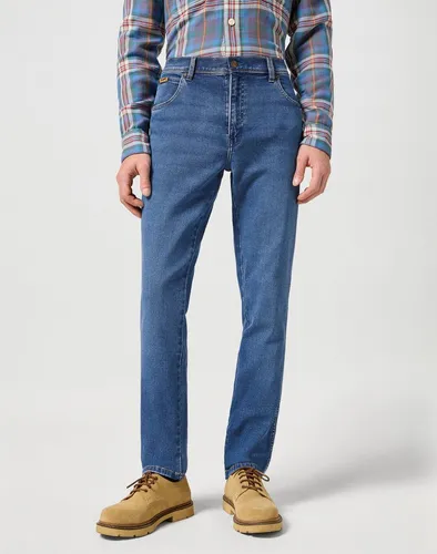 Wrangler Herren Jeans Texas Slim Fit, Ridge Wash 31W/32L - Jeans in eleganter Optik mit mittelhohem Bund und regulärer Passform, ideal für jeden Anlass.