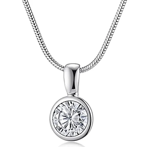 MATERIA by Matthias Wagner Damen Anhänger Zirkonia rund 925 Sterling-Silber mit Kette - Eleganter Zirkonia Kettenanhänger aus 925 Sterling-Silber, perfekt für jeden Anlass. Die Rhodinierung schützt vor Anlaufen, und das dezente Design ergänzt stilvoll Ihr Outfit. Inklusive passender Kette und in edler Schmuck-Schachtel.