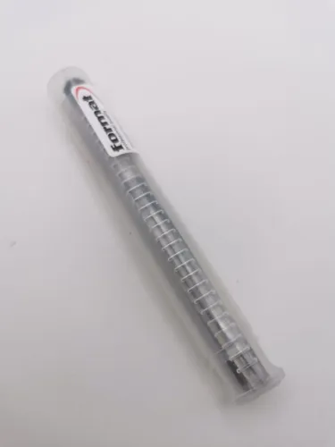 Handreibahle FORMAT HSS DIN206 18,0mm - Zubehör für Elektrowerkzeug, ideal für präzise Bohrungen ohne Rattermarken dank ungleicher Zahnteilung und langem, konischem Anschnitt.