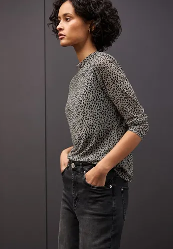 STREET ONE Langarmshirt mit Leo-Muster und Mesh-Qualität - Stylisches Langarmshirt von STREET ONE in transparenter Mesh-Qualität. Das aufregende Leo-Muster verleiht jedem Outfit einen besonderen Flair. Ideal für vielfältige Kombinationen und den ganzen Tag bequem.