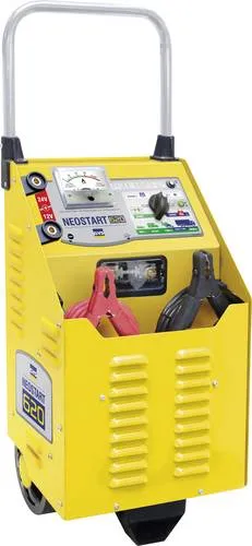 GYS NEOSTART 620 025288 - Konventionelles Lade- und Starthilfegerät - Fahrzeugbatterie-Ladegerät für 12V und 24V Batterien, ideal für tiefentladene Batterien, mit mobiler Bauweise und großer Ladeleistung von bis zu 1600W.