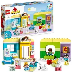 LEGO DUPLO Spielspaß in der Kita - Lern-Spielzeug für Kleinkinder ab 2 Jahren mit 4 Figuren und Vorschullehrerin, fördert soziale Kompetenzen und motorische Fähigkeiten