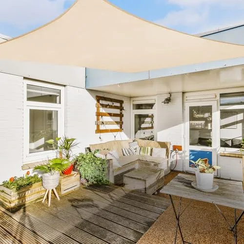 hanSe Sonnensegel rechteckig 3x4 m in Sand - Sonnenschutz für Garten, Balkon und Terrasse, wetterbeständig und UV-Schutz, reduziert Temperaturen bis zu 32 % unter dem Segel für angenehme Aufenthalte im Freien.