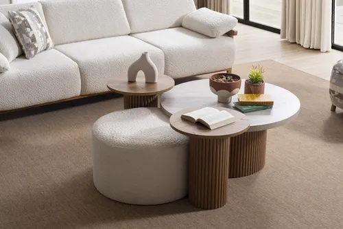 Moderne Couchtisch- und Hockerkombination in Beige - Vielseitiger Couchtisch aus Holz mit 2 Beistelltischen und Hocker, ideal für gemütliche Abende im Wohnzimmer. Stilvolles Design und praktische Maße für jeden Raum.