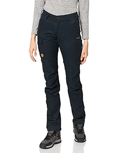 Fjällräven Damen Karla Pro Zip-off Wanderhose Dark Navy 46 - Wanderhosen für Damen, vielseitig einsetzbar dank Zip-off Funktion: Einfach Hosenbeine abtrennen und zur Shorts umwandeln. Robustes G-1000® Silent Eco Material, wasser- und windabweisend - ideal für Reisen mit minimalem Gepäck.