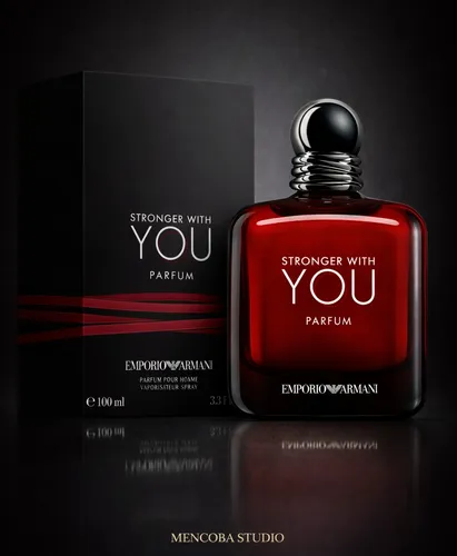 Giorgio Armani Stronger With You Parfum 100 ml - Herrenparfüm mit langanhaltendem Duft von Vanille und Birne, ideal für selbstbewusste Männer.