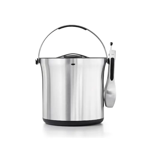 OXO Good Grips Eiswürfelbehälter aus Edelstahl - Barzubehör mit doppelwandiger Konstruktion, die das Eis kalt hält und Kondensation verhindert – ideal für Partys und entspannte Abende.