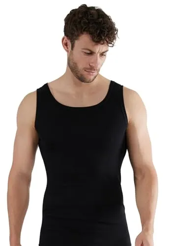 Götzburg Herren Unterhemden Feinripp 5er Pack (L, 5 x schwarz) - Hochwertige Götzburg Herren Unterhemden im 5er Pack, Feinripp-Qualität für ein angenehmes Tragegefühl. Der körperbetonte Schnitt und die flachen Nähte sorgen für optimalen Komfort im Alltag.