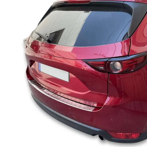 Ladekantenschutz Edelstahl glanz für MAZDA CX-5 II (2017+) - Premium Stoßstangenschutz aus rostfreiem Edelstahl, passgenau und selbstklebend, schützt Ihren Kofferraum effektiv und verleiht Ihrem Fahrzeug einen eleganten Look.