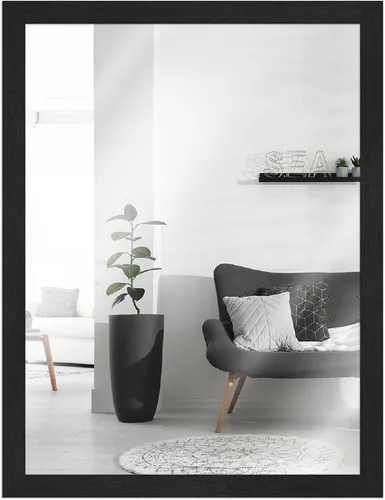 WANDStyle Wandspiegel H960 – Moderner Spiegel aus Massivholz, Schwarz - Der H960 Wandspiegel überzeugt mit seinem minimalistischen Design und seinem stabilen Massivholzrahmen. Ideal für jede Einrichtung, individuell gefertigt in Deutschland.