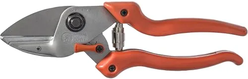 Original LÖWE 6 Amboss Gartenschere mit leicht auswechselbarer Klinge 6.104 - Gartenschere mit ambossartigem Schnitt, ideal für präzises Schneiden von Ästen und Rosen, einfach Klinge wechseln für langanhaltende Leistung.