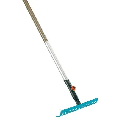 Gardena Rechen combisystem 30 cm - vielseitiger Gartenrechen für effektives Arbeiten im Garten, ideal für die Pflege von Beeten und Rasen