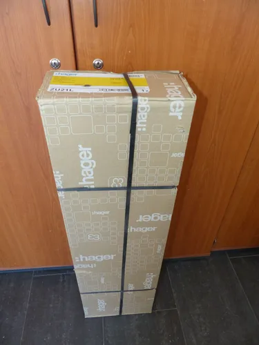 Hager ZU21L Einbausatz 900mm 1-reihig - Einbausatz für Steckdosen & Schalterteile, Höhe 900mm, ideal für kompakte Installationen mit 1 Zählerplatz und 63 A Hauptschalter.