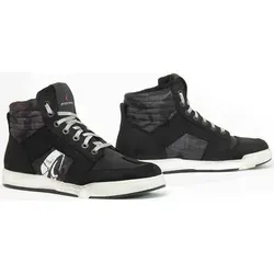 Forma Ground Dry Motorradschuhe 47 EU - Wasserdichte Motorradstiefel in Camouflage-Design, ideal für Motorradfahrer, die Stil und Sicherheit vereinen möchten. EN 13634 zertifiziert für optimalen Schutz.