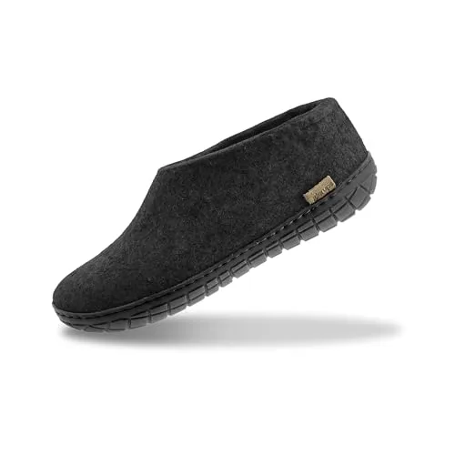 GLERUPS Hausschuhe Unisex mit Gummisohle (Schwarz) - Bequeme Hausschuhe aus 100% Naturwolle, die Feuchtigkeit aufnehmen und deine Füße warm halten. Hergestellt mit dänischer Handwerkskunst und umweltfreundlichen Materialien für ein langlebiges Trageerlebnis.