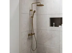 Duravit Duschsystem, wassersparendes Shower System mit 3 Strahlarten - Badewannen- & Duschsysteme: Wassersparende MinusFlow-Funktion reduziert den Durchfluss auf 9 l/min, ideal für umweltbewusste Nutzer. Verstellbare Kopfbrause mit 3 Strahlarten für individuellen Duschkomfort.