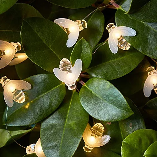 Lights4fun Mikro-Lichterkette Bienen | mit 20 warmweißen LEDs | Batteriebetrieb & Timer | Innen- und Außenbeleuchtung | Wetterfeste Gartendeko für draußen | IP60 [Energieklasse ]