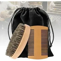 Bartkamm und Bartbürste Set aus Holz mit Wildschweinborsten - Praktisches Bartpflege-Set für Männer, ideal für unterwegs. Die Kombination aus Bartbürste und Kamm sorgt für müheloses Entwirren und Pflege. Perfekt als Geschenk für jeden Anlass!