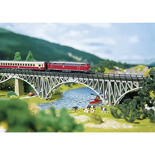 Faller 282915 Z Stahlträgerbrücke 1gleisig - Brückenmodell für die Modelleisenbahn, vielseitig baubar mit 8 Betonpfeilern und einer Durchfahrtshöhe von 32 mm für realistische Landschaftsgestaltung.
