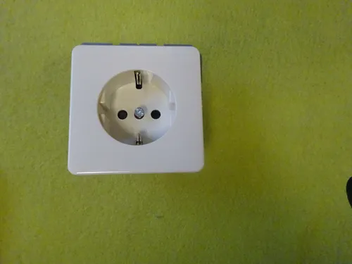 JUNG Steckdose SCHUKO CD1520BFKI NEU