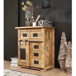 Massivmoebel24 Kommode RAILWAY aus Mango-Holz - Schubladenkommode aus massivem Mango-Holz in Used-Optik, mit Vintage-Metallapplikationen und Schiebetüren auf Eisenleisten – ideal für einen modernen Industrial-Stil.